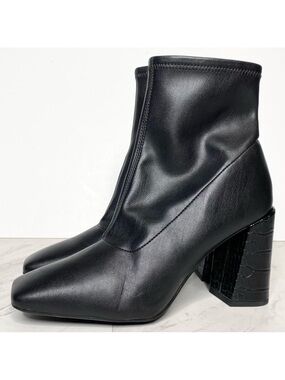New! Franco Sarto Harmond Black Faux Leather Bootie 8 1/2 W